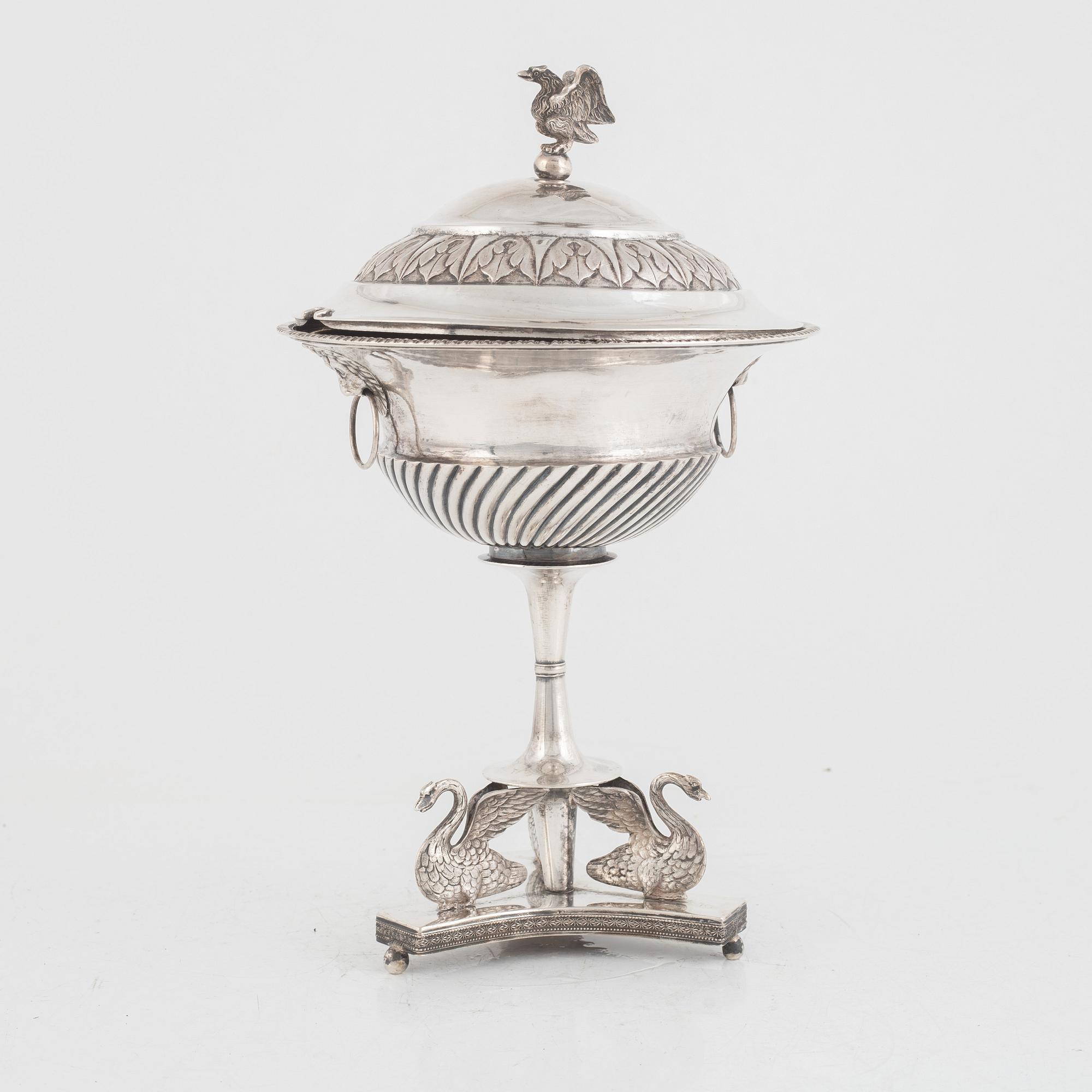 A Swedish silver Empire sugarbowl, mark of Anders Lundqvist, Stockholm 1820.