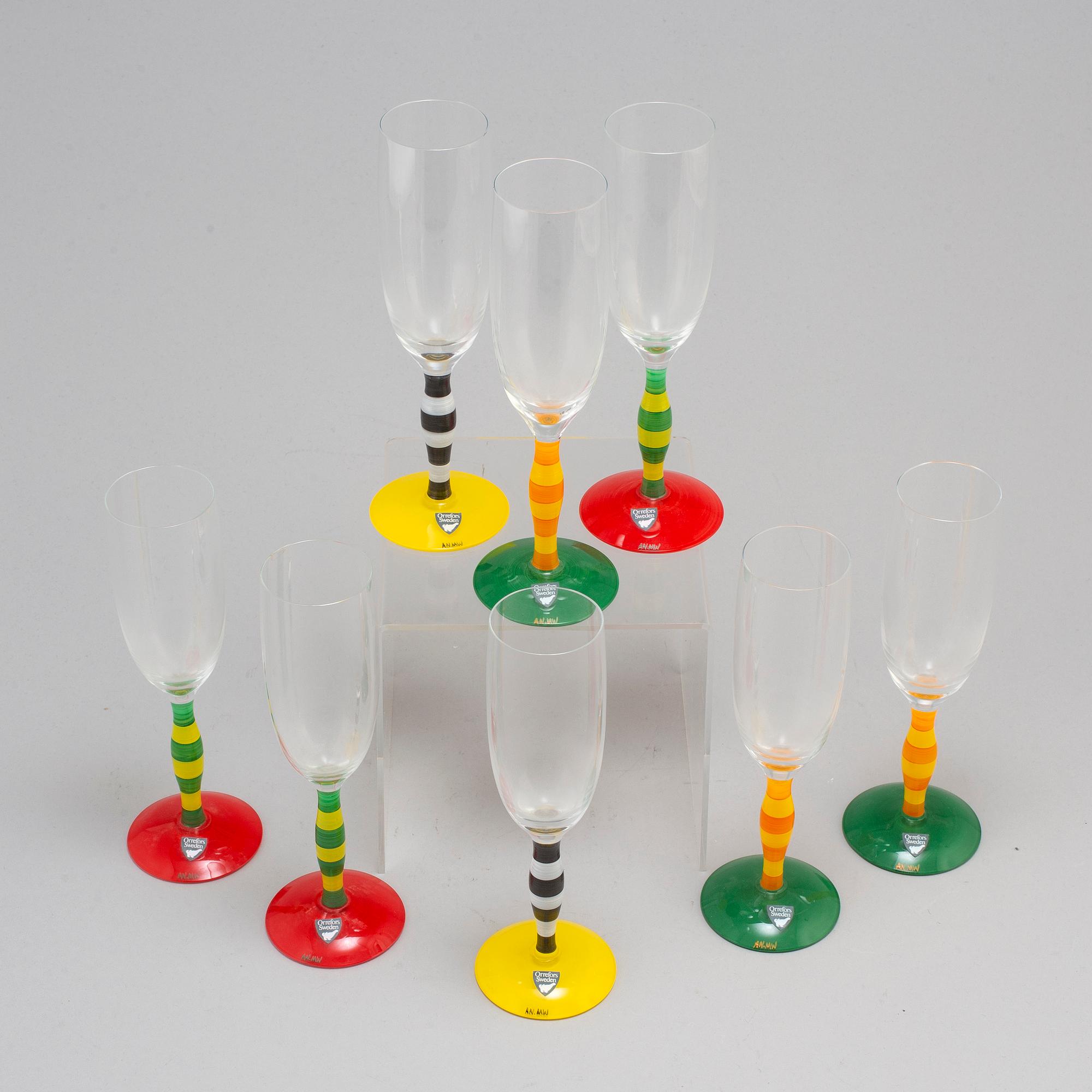 ANNE NILSSON, champagneglas, 8 stycken, "Polka", signerade, Orrefors, 1990-tal.