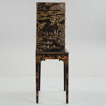 Cupboard, Japan, Edo (1603-1868), later stand.