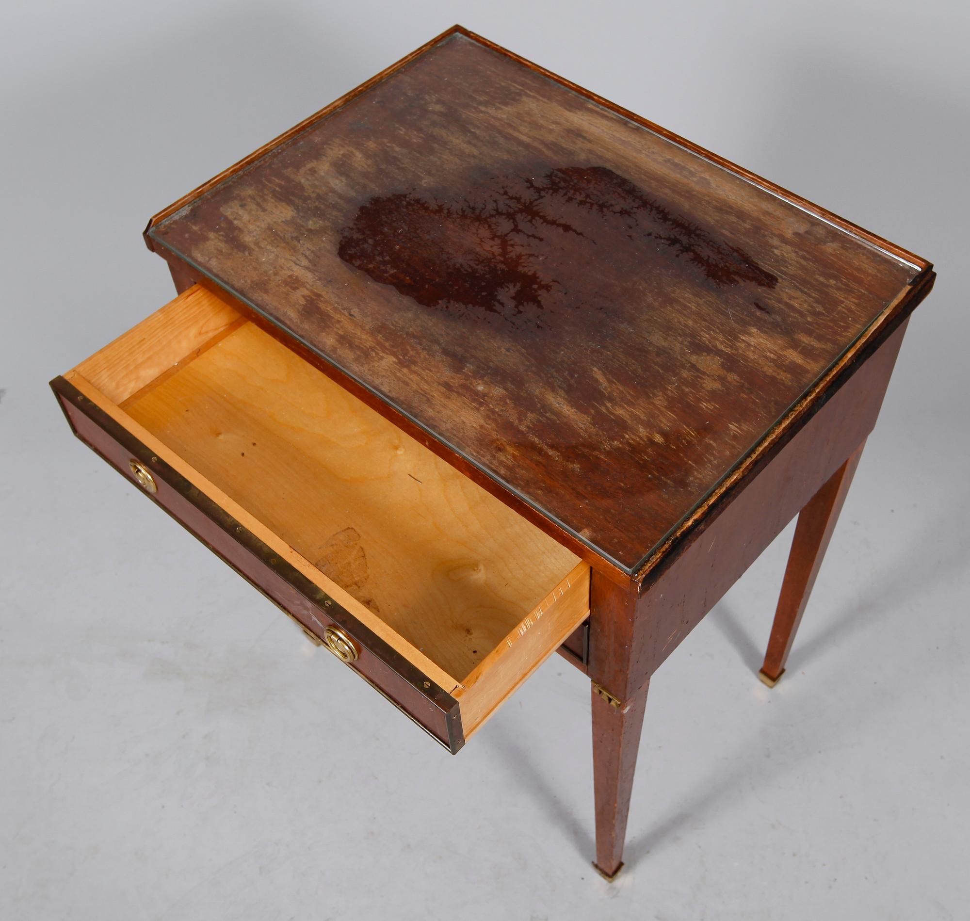 DAMARBETSBORD, gustaviansk stil, 1900-talets andra hälft.