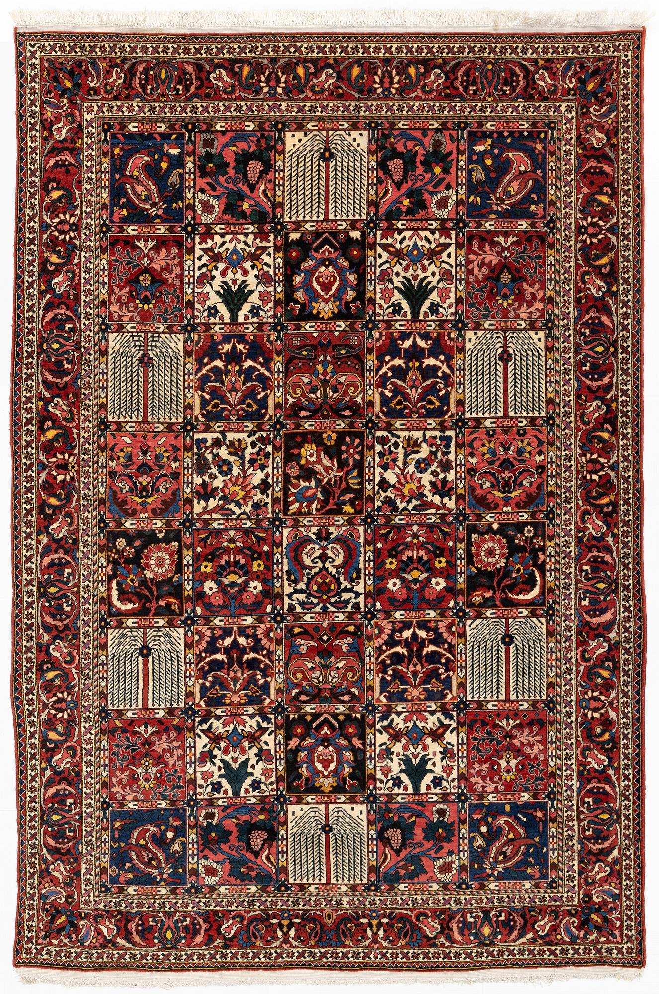 Matta, semiantik Bakthiari, ca 310 x 225 cm.