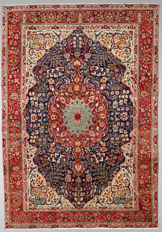 MATTA, Täbriz, ca 340 x 242 cm.