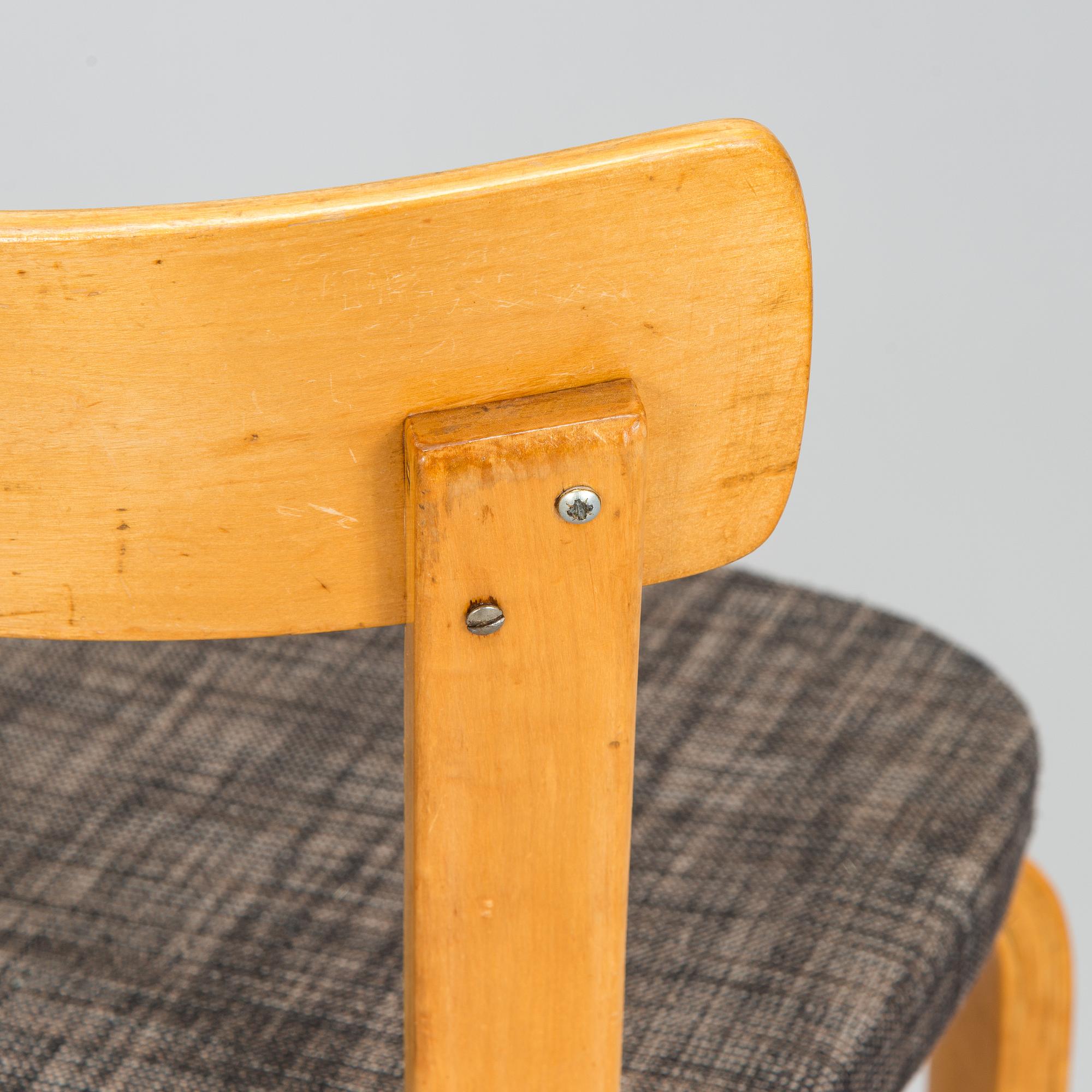 Alvar Aalto, Tuoleja, 4 kpl, malli 69, O.Y. Huonekalu- ja Rakennustyötehdas A.B., 1950-luku.