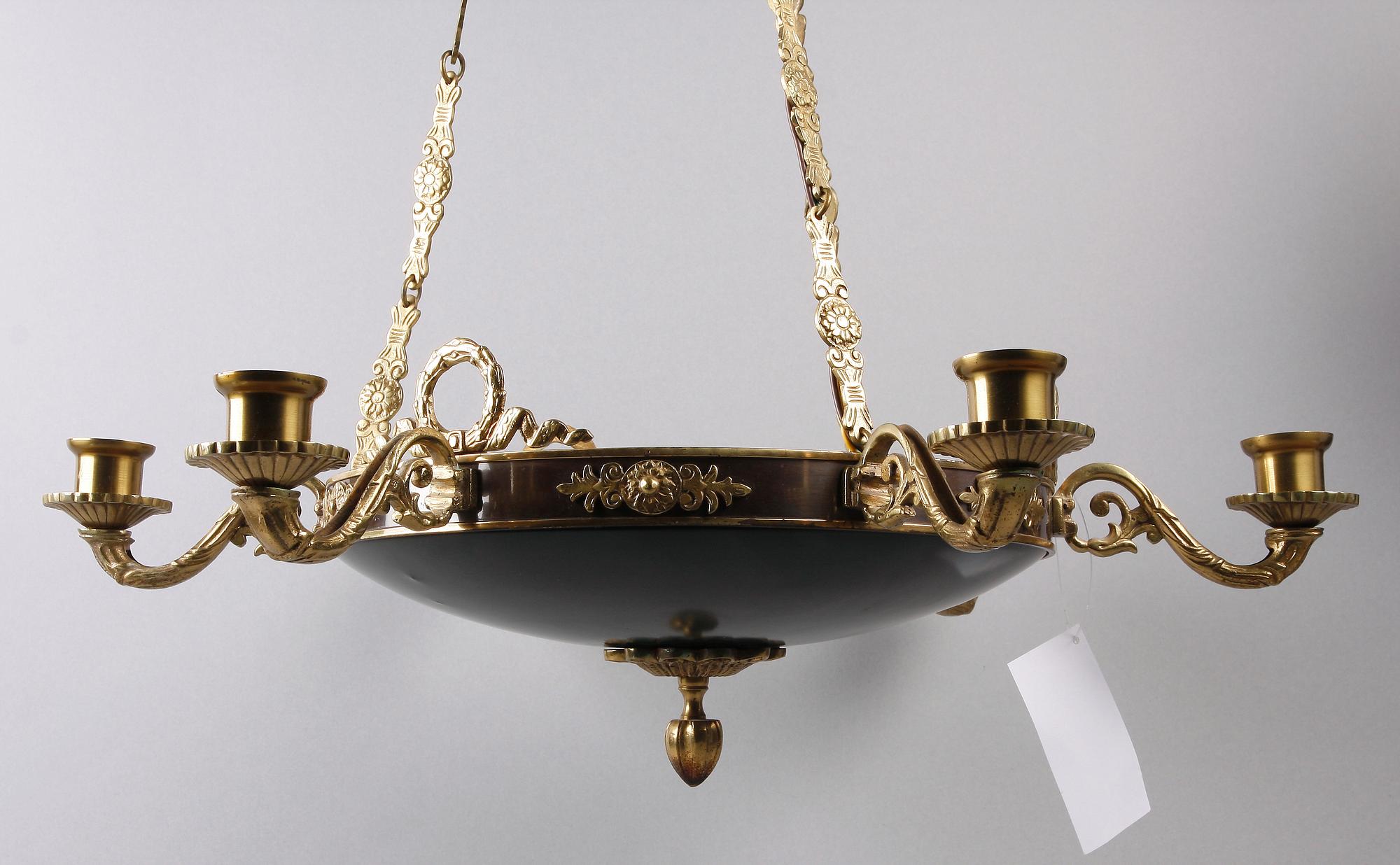 TAKAMPEL, empirestil, tidigt 1900-tal. Tot diam 58.