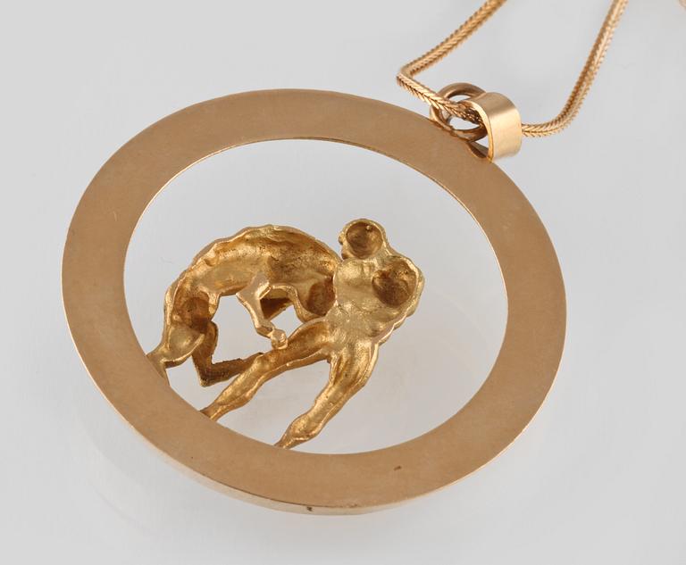 HÄNGE, 18K guld. Vikt 24,3 gram.