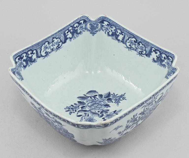 SKÅL, porslin, Kina, Jiaqing, 1796-1820.