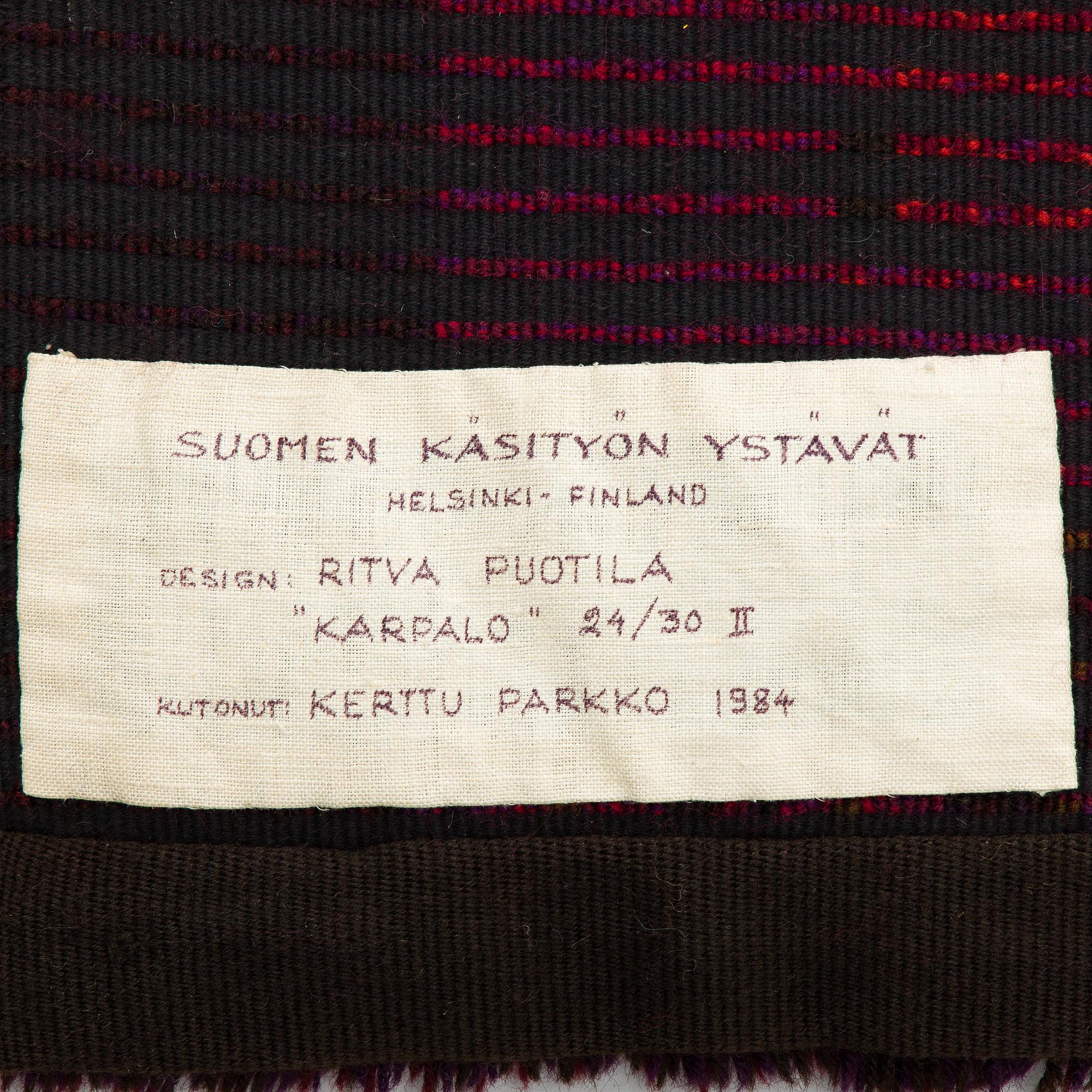 Ritva Puotila, ryijy, malli Suomen Käsityön Ystävät. Noin 142 x 90 cm.