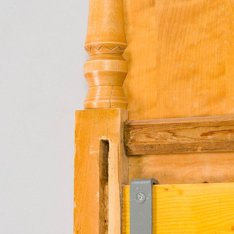 Yrjö Blomstedt, Sängynpäädyt, avohylly ja seinähylly 1898.