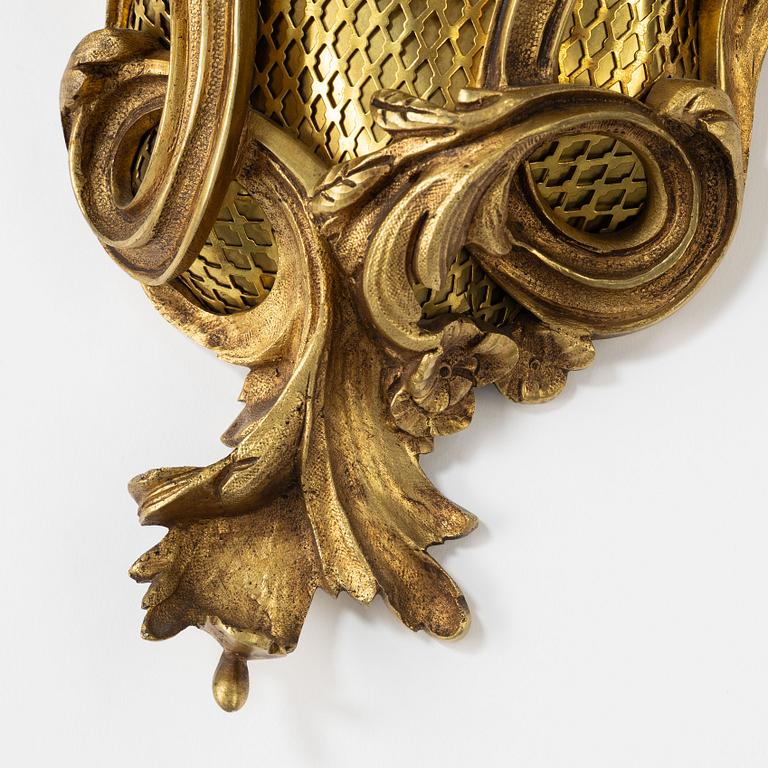 Väggpendyl, brons. Louis XV-stil, Frankrike, tidigt 1900-tal.