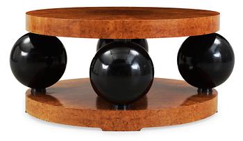 454. An Erik Johansson burr wood and blacquered sofa table,
Reiners Möbelfabrik, Sweden 1941.