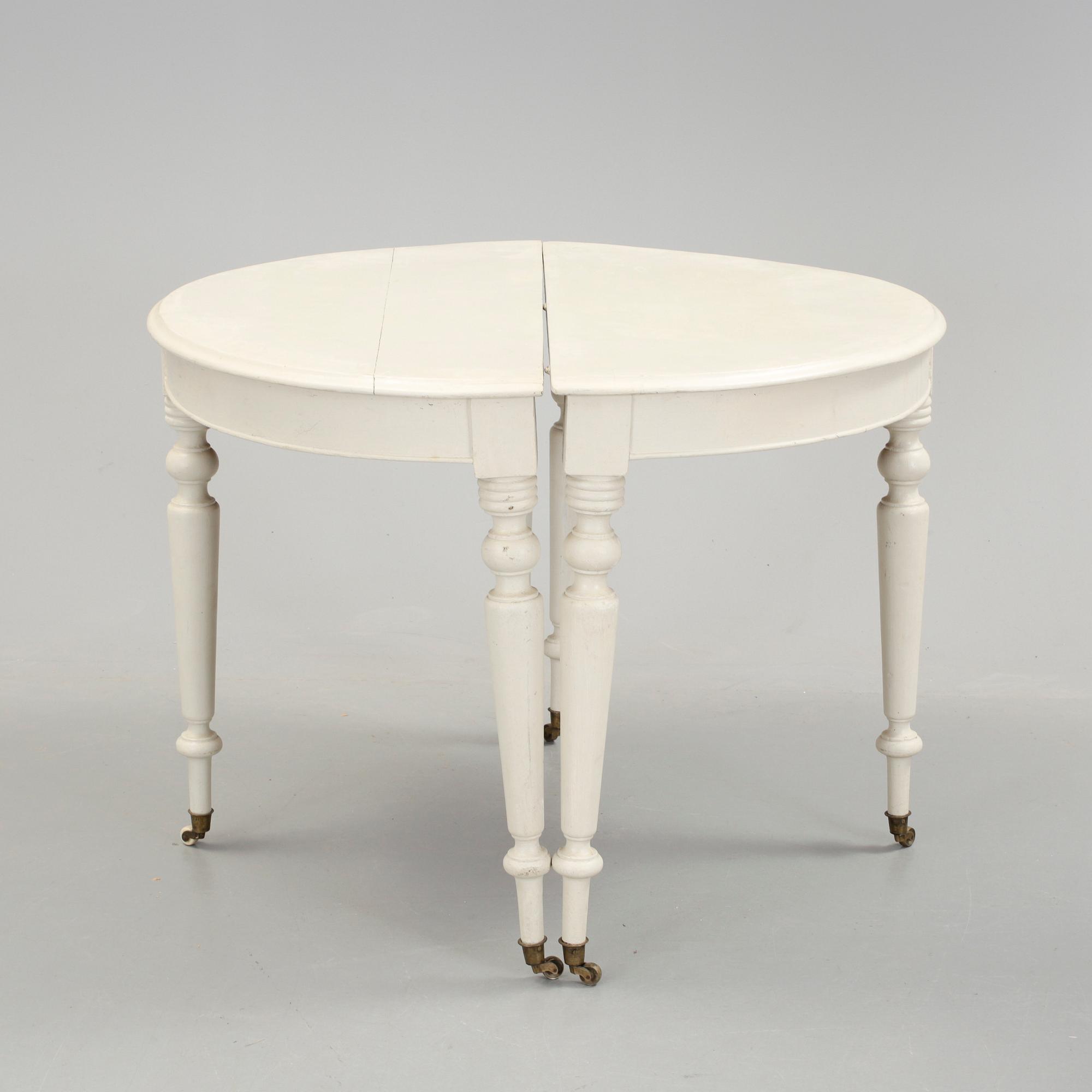 MÅNBORD, ett par, nyrenässans, 1800-tal.