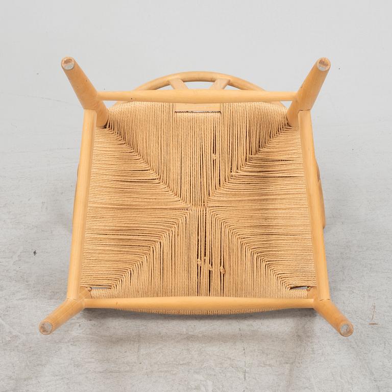 Hans J Wegner, stolar, 6 st, modell CH-24, "Y-stolen", Carl Hansen & Son, Odense, Danmark, en daterad 2007.