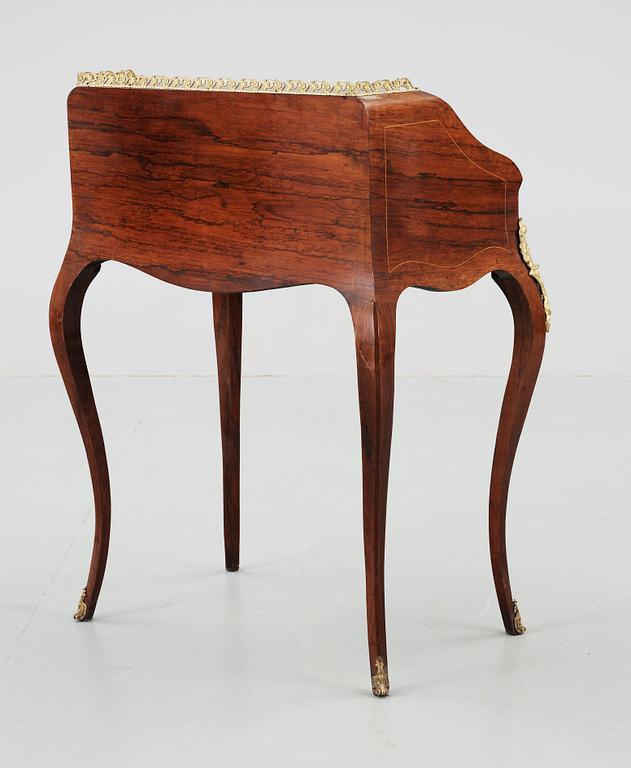 SEKRETÄR, rokokostil, 1900-talets första hälft.