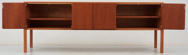 JOSEF FRANK, sideboard, Firma Svenskt Tenn, modell 1015.