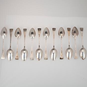 SKEDAR, 12 st. 813 silver. Hjalmar Weckström Henlsingfors 1918. Vikt 361 g.