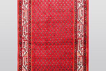 Gallerimatta, Sarouk - Mir, ca 312 x 106 cm.