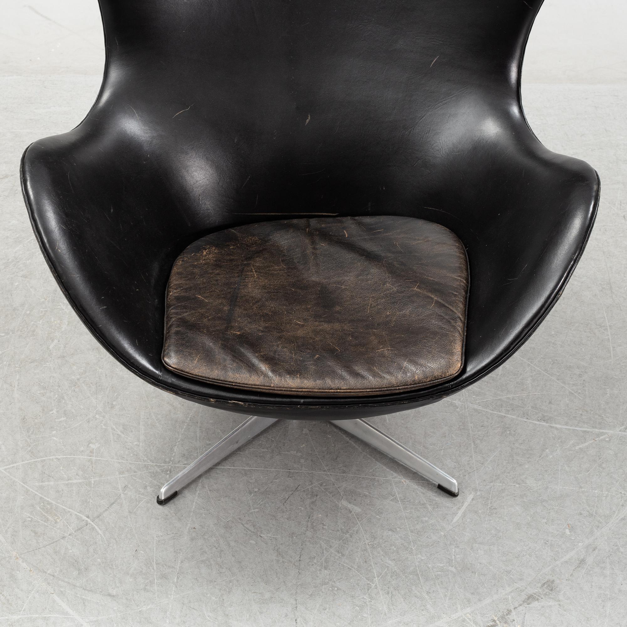 Arne Jacobsen, a 'The egg' easy chair, Fritz Hansen, 1960s.