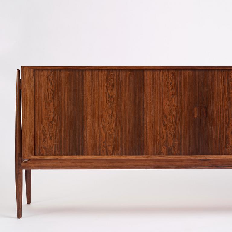 Niels Vodder, sideboard, "NV 54", snickarmästare Niels Vodder, Danmark 1950-tal.