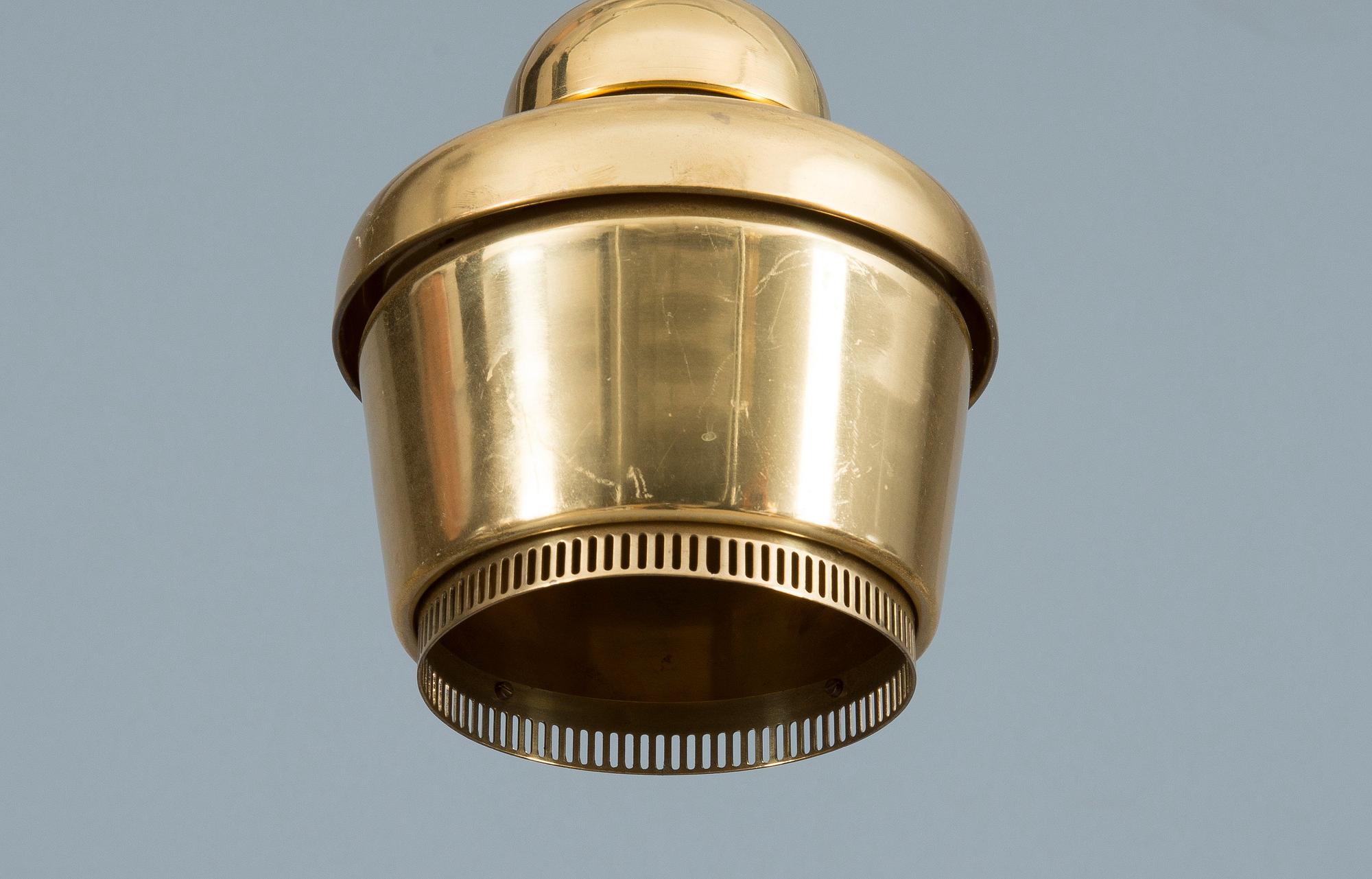 Alvar Aalto, TAKLAMPA A 330.