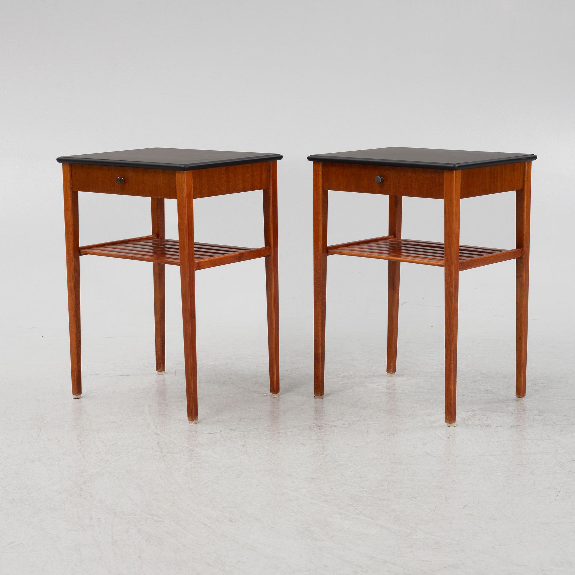 Sängbord, ett par, 1900-talets andra hälft.