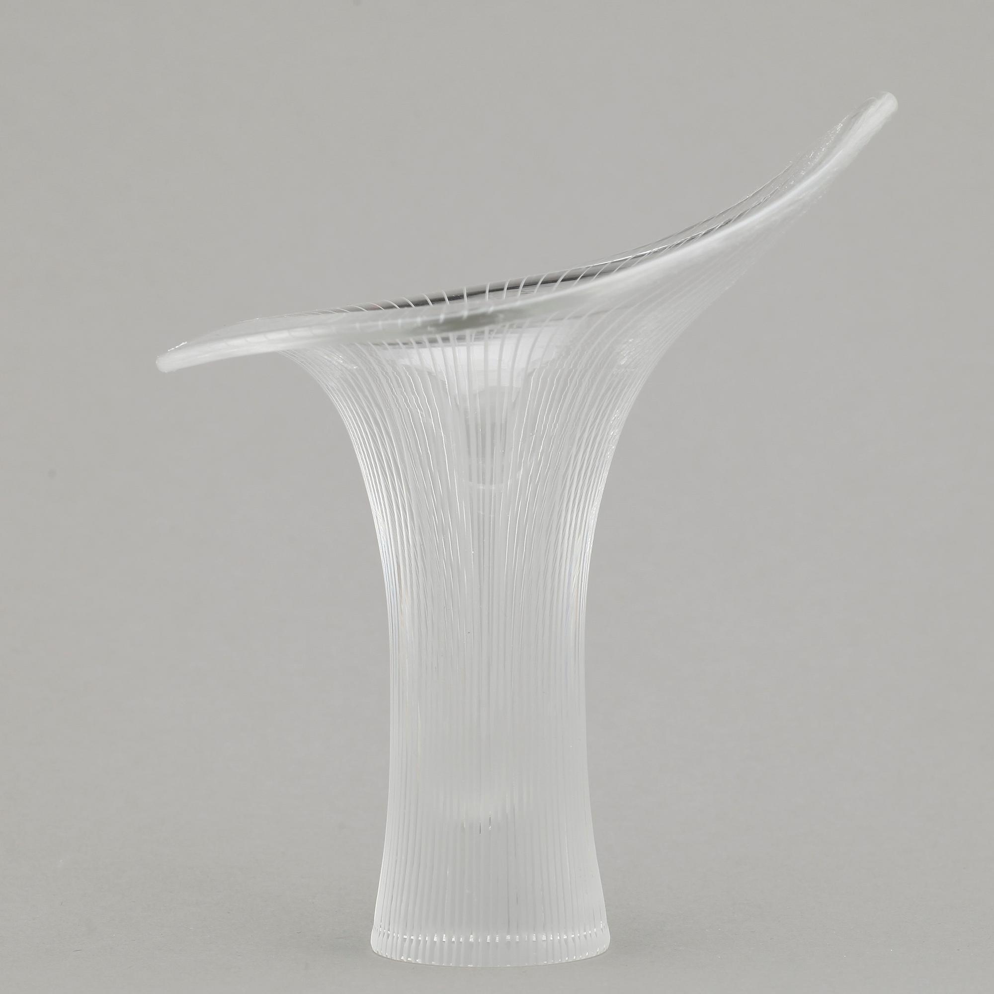 VAS, glas, "Kantarelli" Tapio Wirkkala, Iittala, omkring 1900-talets mitt.