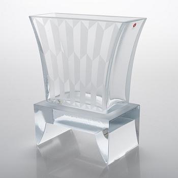 Heikki Orvola, Maljakko "Bagatti Valsecchi", sign. Heikki Orvola Iittala Nuutajärvi, Museo Bagatti Valsecchi 1997/152.