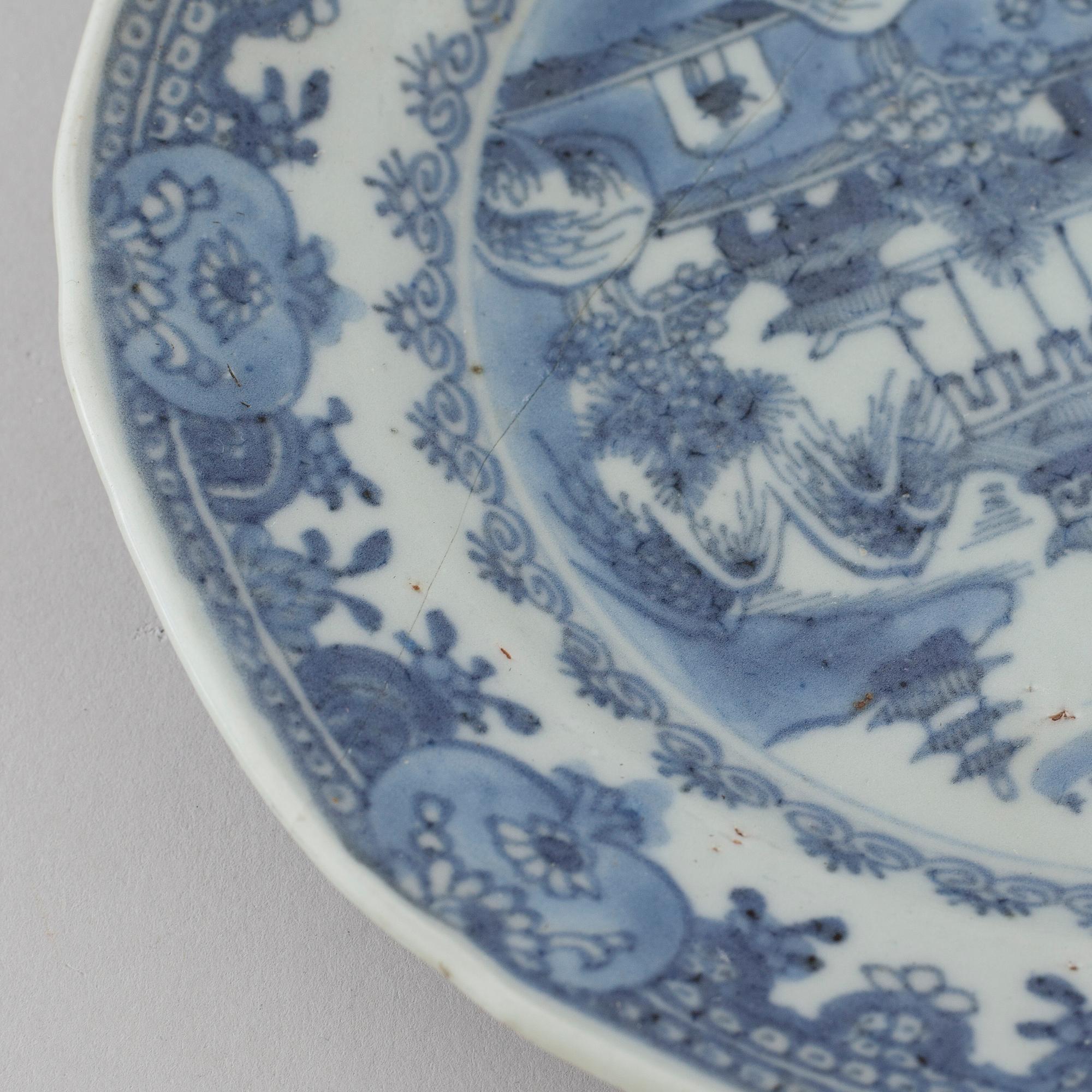 Three small plates and one plate in blue and white, Qing dynasty, 18th and 19th cenutry.