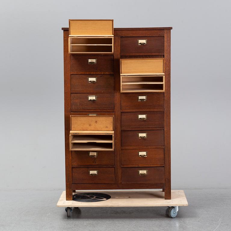 An office cupboard, first half of the 20th Century.