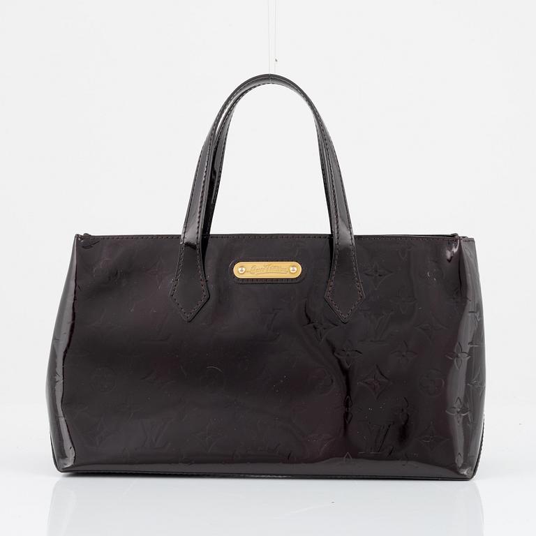 Louis Vuitton, a vernis patent leather 'Wilshire' bag.