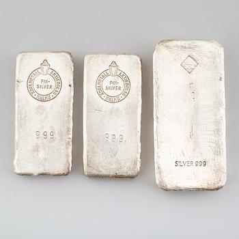 SILVERTACKOR, 3 st, finsilver, bl a Malmö Ädelmetall AB, 2000 gram.
