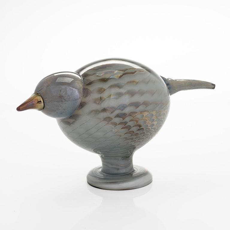Oiva Toikka, a 'Pigeon' glass bird, signed O. Toikka Nuutajärvi.