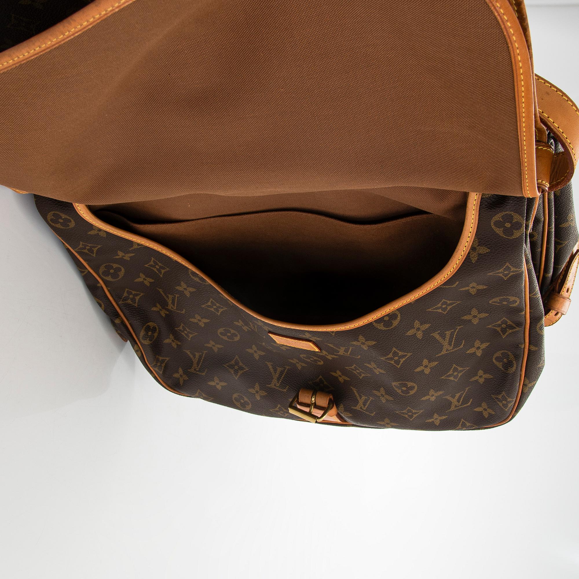 Louis Vuitton, A "Saumur 35" bag.