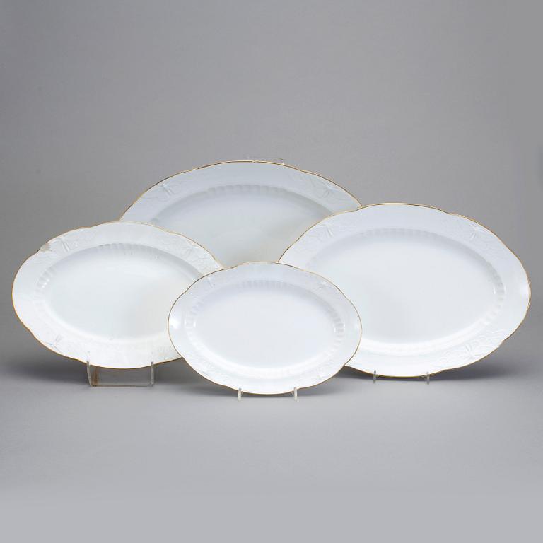 MATSERVIS, 83 delar, fältspatporslin, "Trollslända", Alf Wallander, Rörstrand, jugend, omkring 1910.