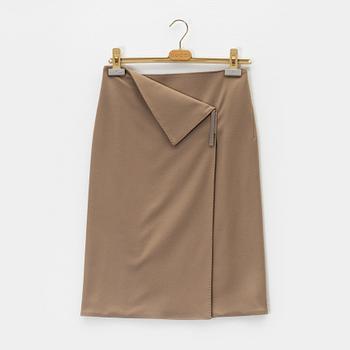 Gucci, a wool skirt, size 38.