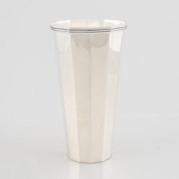 Eric Löfman, a sterling silver vase, MGAB, 1975.