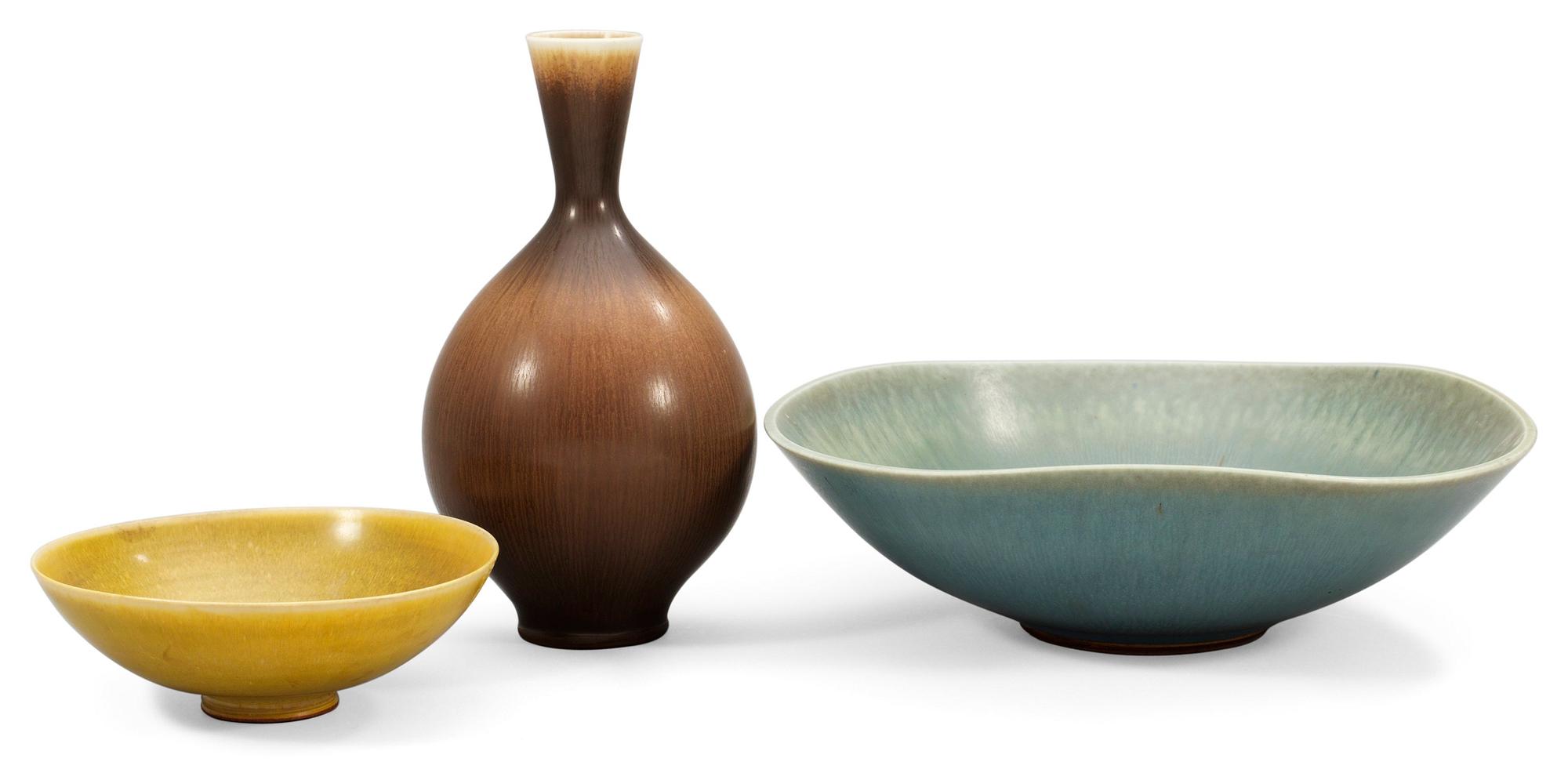 A Berndt Friberg stoneware vase and two bowls, Gustavsberg studio 1960-70´s.