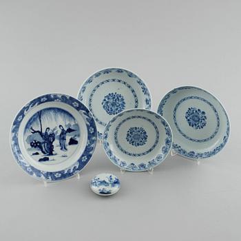 A soup plate, three dishes and a small box, China, 18th and 19th century.