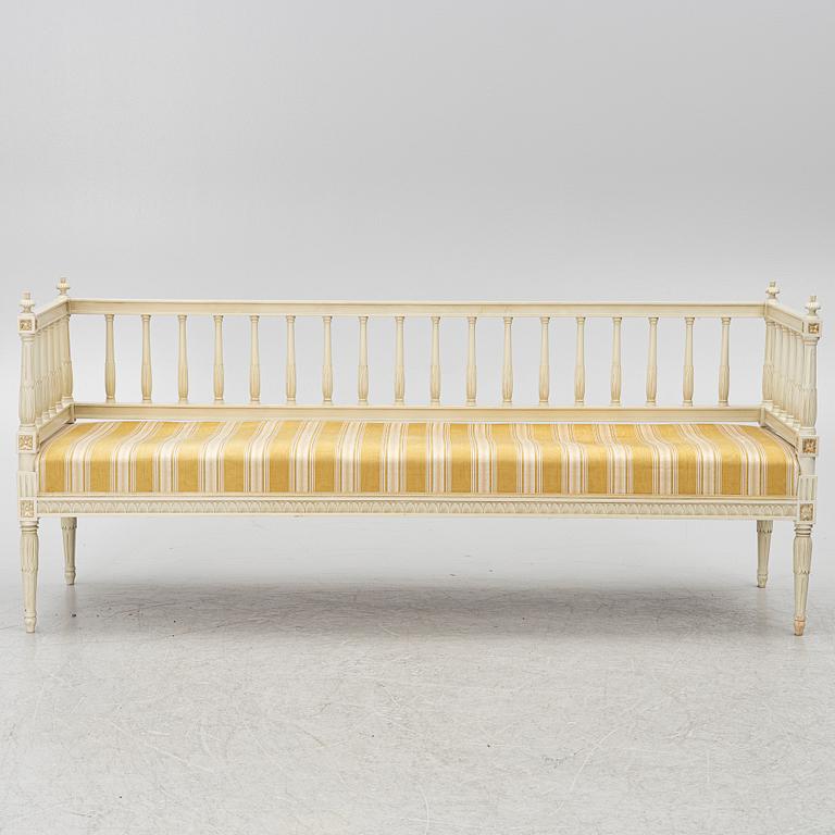 Soffa, gustaviansk stil, 1900-talets andra hälft.