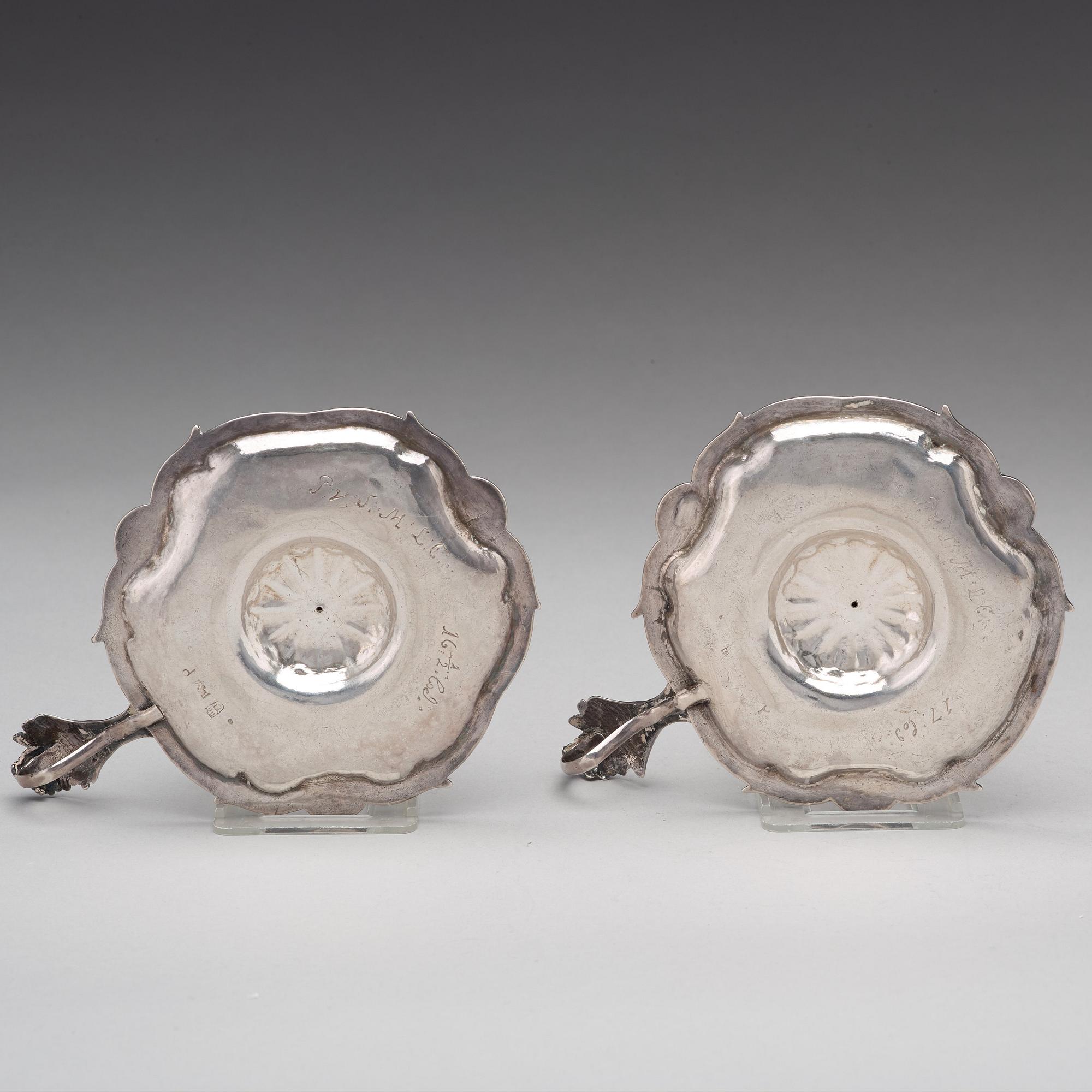 Lorenz Vick, nattljusstakar, ett par, silver,  Ulricehamn 1773, rokoko.