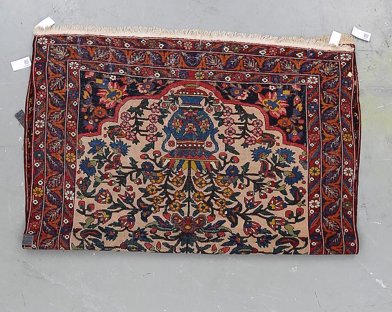 MATTA, semiantik, Bakthiari, figural. Ca 205x160 cm.