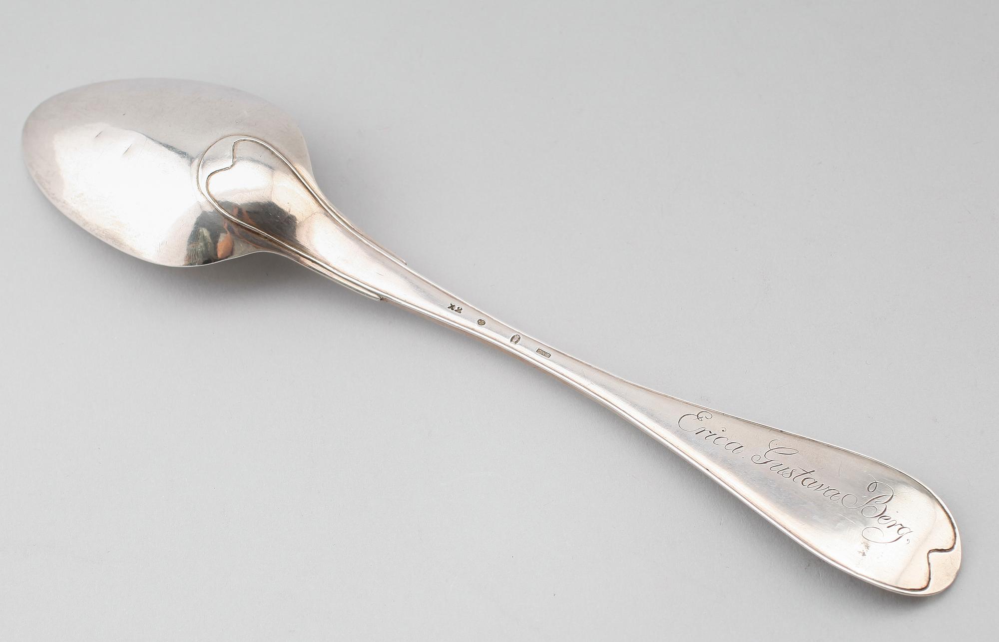 RAGUSKED, silver, Johan Wilhelm Zimmerman, Stockholm 1804. Vikt ca 148 g.