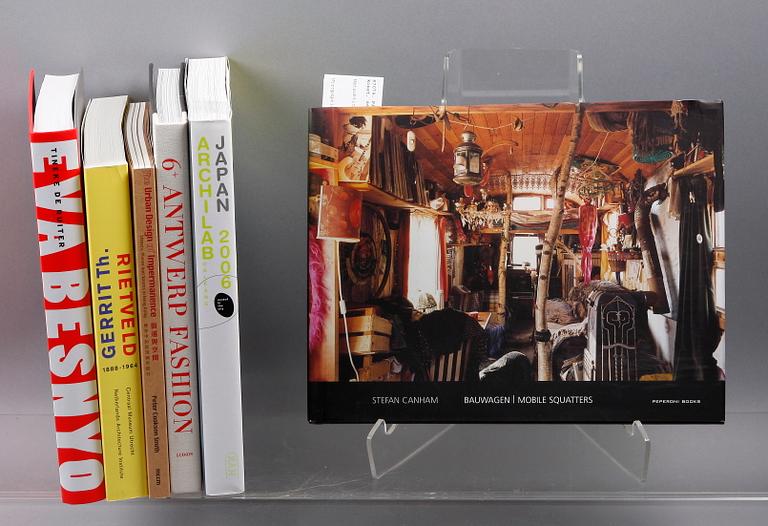 PARTI BÖCKER, 6 st, modern konst, sent 1900-tal.