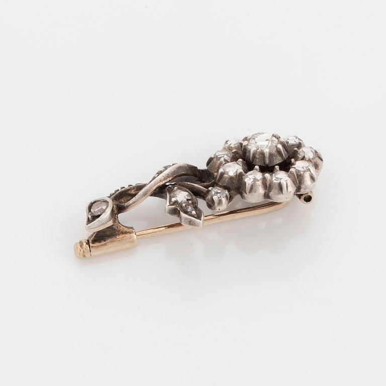 Rose-cut diamond flower brooch.