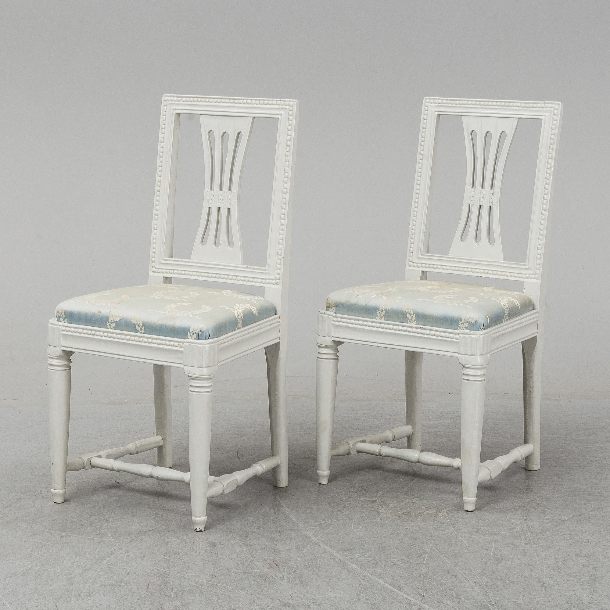 A pair of Gustavian chairs, late 18th century.