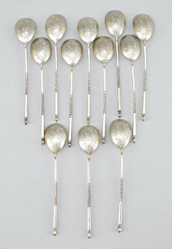 TESKEDAR, 12st, förgyllt silver, sannolikt Ivan Sergeyevich Lebedkin, Moskva, Ryssland, tidigt 1900-tal.