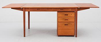 SKRIVBORD, märkt TROEDS Design Nils Jonsson för Bra Bohag, 1950-60-tal.