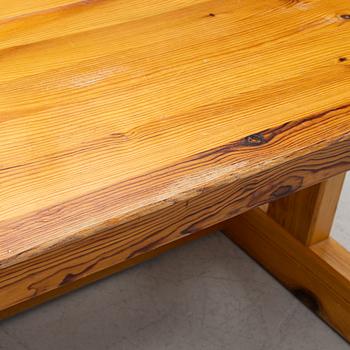 Coffee table, pine, second half of the 20th century.