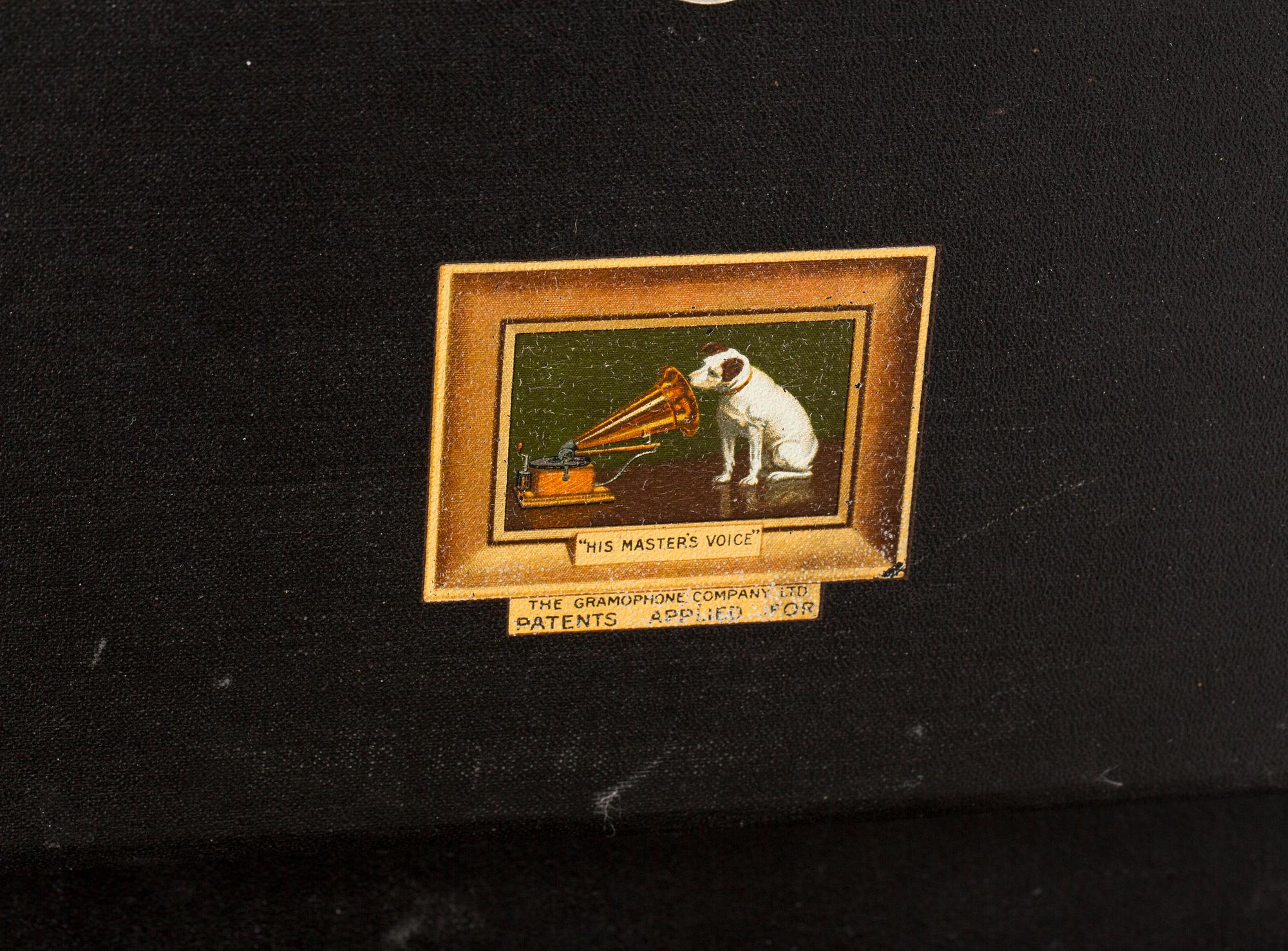 RESEGRAMOFON, His Masters Voice, tidigt 1900-tal.