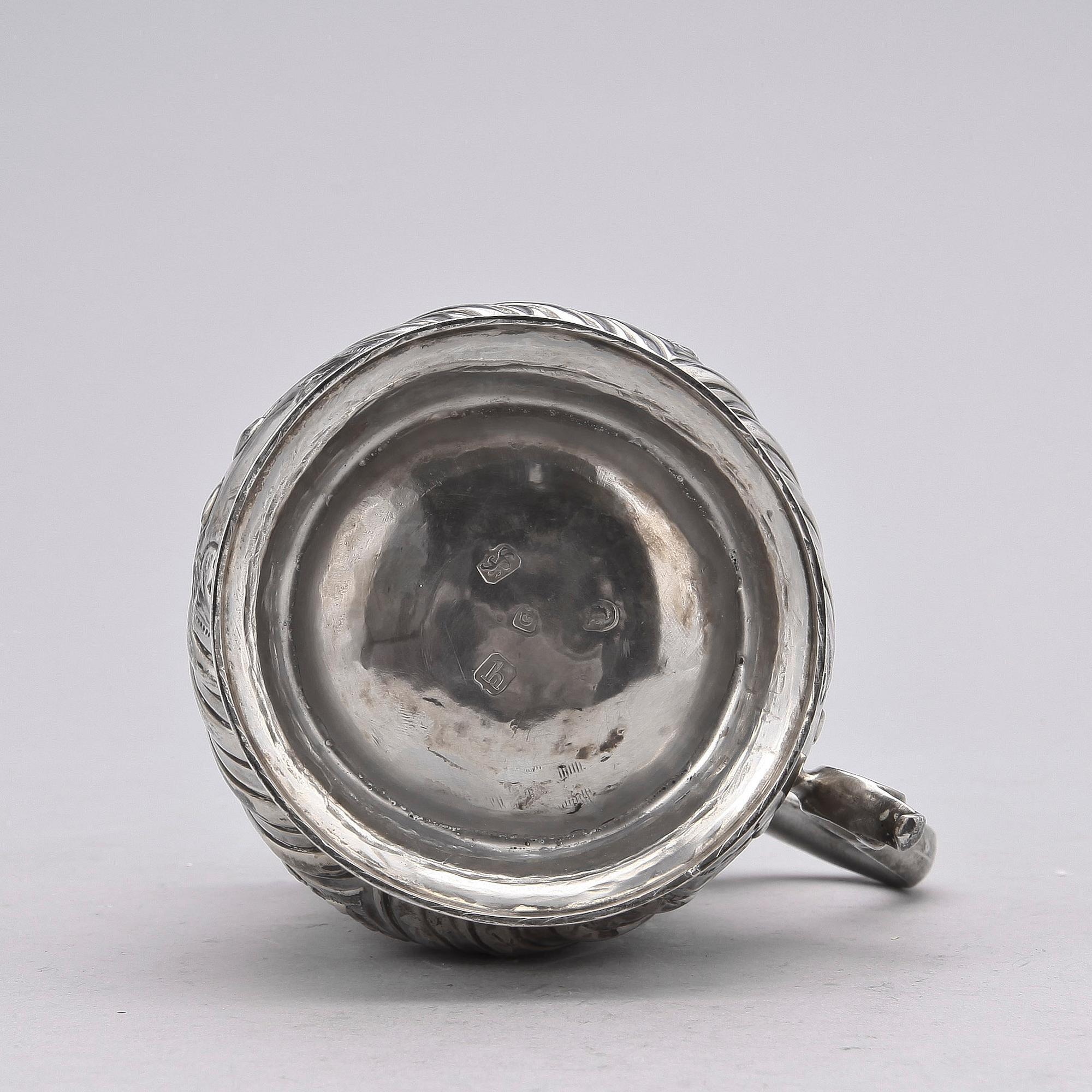 MUGG, silver, London 1783/84. Vikt ca 310 gram.