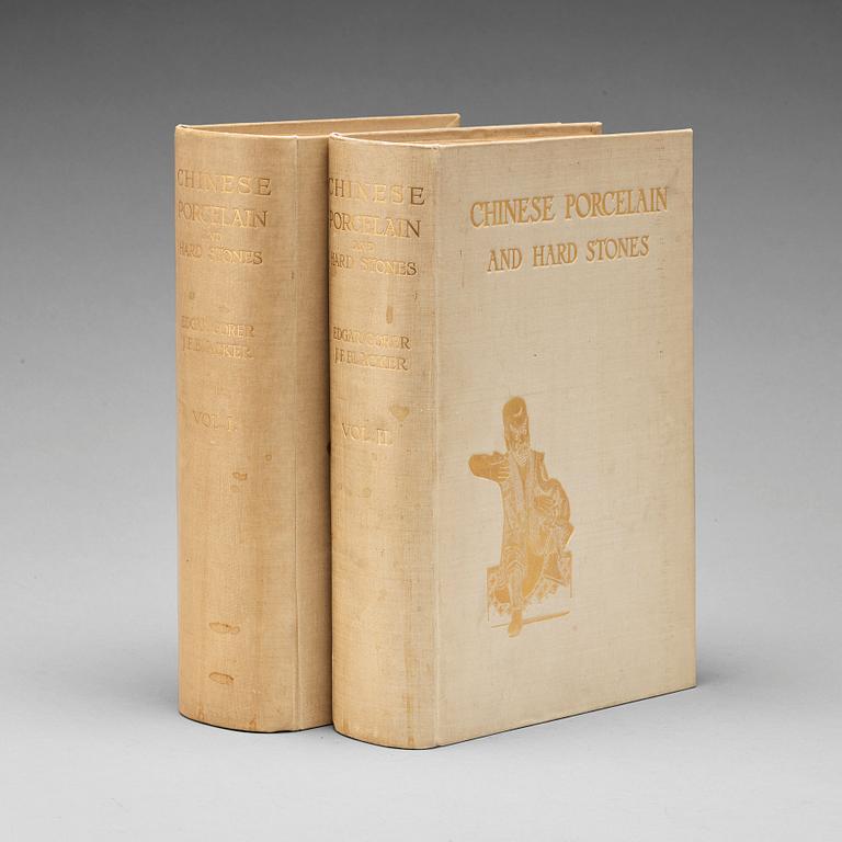 Edgar Gorer & J. F. Blacker, "Chinese Porcelain and Hardstones". Publ. Bernhard Quartich, London 1911.